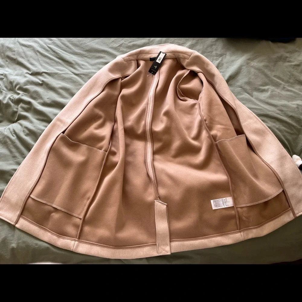 Banana Republic tan color jacket - Picture 2 of 2
